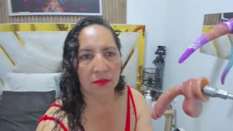 luna_naughty1 online show from June 27, 11:04 am