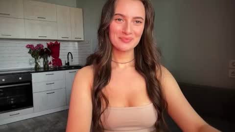 Snapshot of luna_raee chatting on October 5, 10:13 am luna_raee online show from October 5, 10:13 am