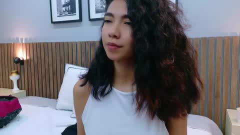 Snapshot of luna_roja25 chatting on December 20, 2:35 pm LUNA online show from December 20, 2:35 pm