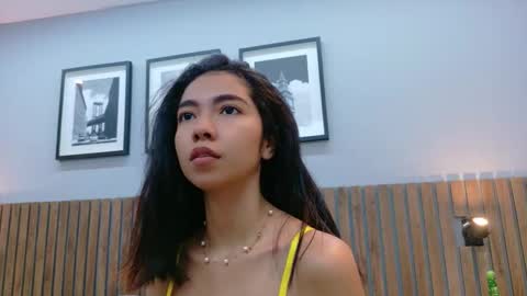 Snapshot of luna_roja25 chatting on December 22, 2:14 pm LUNA online show from December 22, 2:14 pm