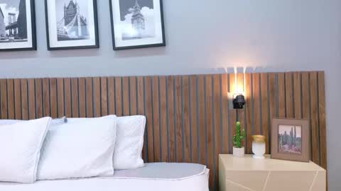 Snapshot of luna_roja25 chatting on January 15, 1:26 pm LUNA online show from January 15, 1:26 pm