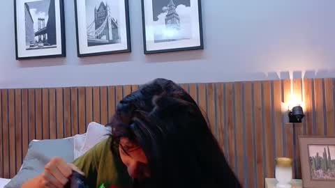 Snapshot of luna_roja25 chatting on February 26, 12:59 pm LUNA online show from February 26, 12:59 pm