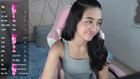 Snapshot of luna_roussee chatting on March 9, 11:14 pm luna_roussee online show from March 9, 11:14 pm
