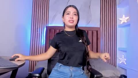 Luna  online show from October 16, 1:01 pm