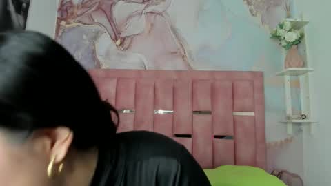 Luna  online show from January 13, 7:19 pm