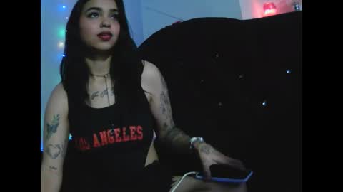 luna_velvet7 online show from May 16, 3:36 am