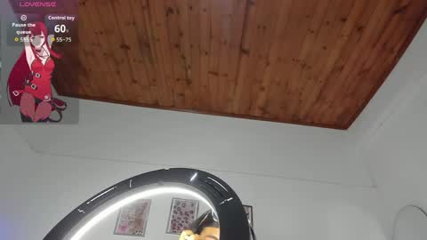 Snapshot of luna_velveth1 chatting on April 9, 10:31 am luna_velveth1 online show from April 9, 10:31 am