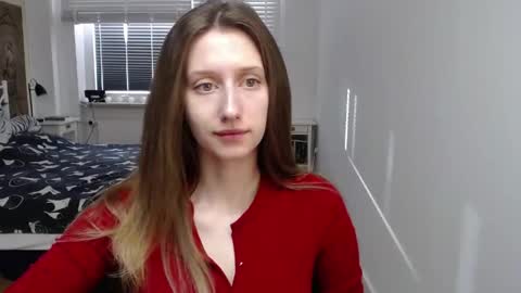 L U N A  online show from March 9, 6:28 am