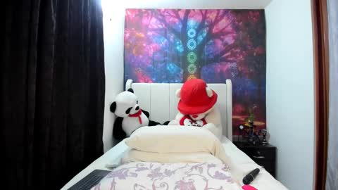 lunaa mayer online show from October 1, 1:44 am