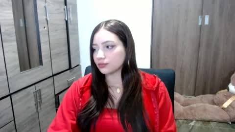 Snapshot of lunaa_sub chatting on July 1, 8:08 pm lunaa_sub online show from July 1, 8:08 pm