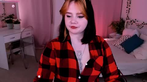 Snapshot of lunaali chatting on September 26, 4:55 pm Li online show from September 26, 4:55 pm