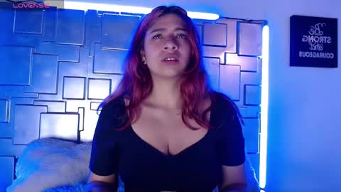 lunabloom2 online show from February 11, 5:51 pm