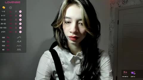 Hello my name is Amanda  online show from April 25, 10:51 am