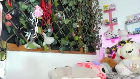 lunacristal_moon online show from February 11, 8:05 am