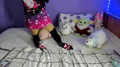 lunacristal_moon online show from February 13, 6:20 am