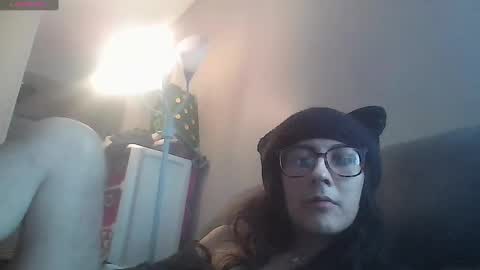 Snapshot of lunafreya92 chatting on February 1, 8:16 pm Freya online show from February 1, 8:16 pm