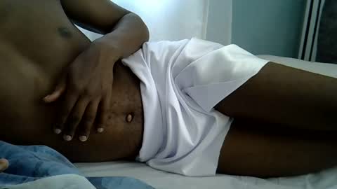 lunalove22_ online show from October 28, 5:00 am