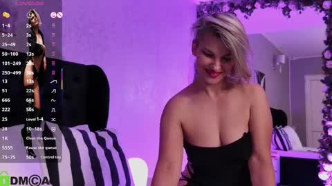 Snapshot of lunamorgan_ chatting on September 9, 6:51 pm Luna online show from September 9, 6:51 pm
