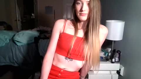 lunapixie2020 online show from February 26, 2:04 am