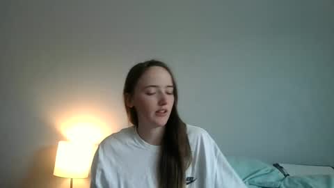 Snapshot of lunapixie2020 chatting on April 28, 7:08 pm lunapixie2020 online show from April 28, 7:08 pm