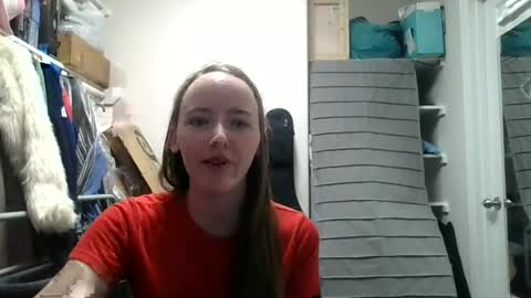 Snapshot of lunapixie2020 chatting on May 18, 4:07 am lunapixie2020 online show from May 18, 4:07 am