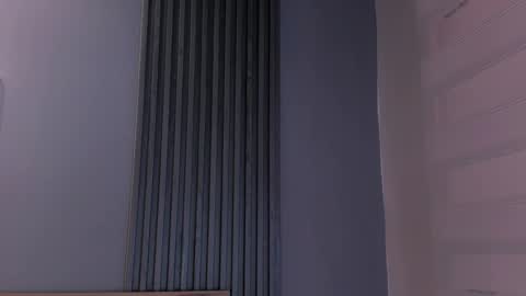 Luna  online show from November 30, 1:37 pm