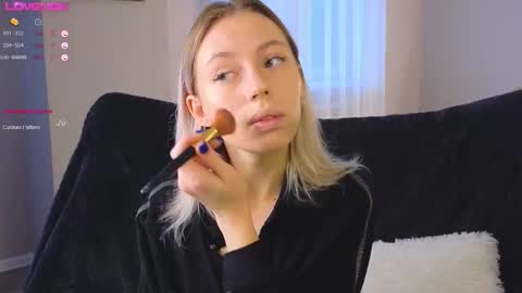 Kelly online show from October 6, 2:36 pm