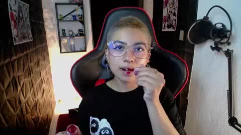 lunarichy online show from November 11, 7:47 pm