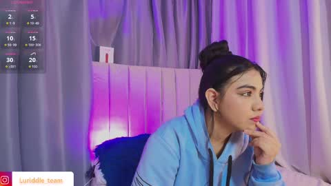  Luna  online show from March 11, 11:04 pm