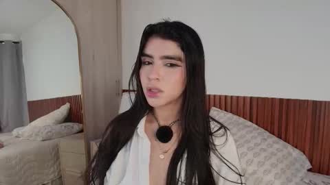 Luna Rousse online show from February 4, 9:42 pm