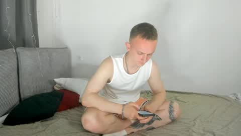 Lars online show from May 6, 8:58 pm