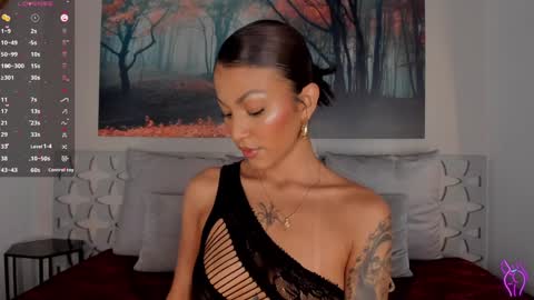 Luna Ruso  online show from January 15, 8:05 pm