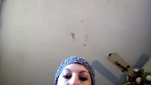 Snapshot of lunasecretadmirer chatting on February 20, 10:10 pm lunasecretadmirer online show from February 20, 10:10 pm