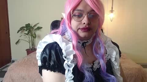 Snapshot of lunasnow__ chatting on April 14, 3:51 pm lunasnow__ online show from April 14, 3:51 pm