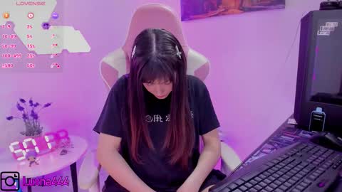   online show from September 19, 8:53 pm