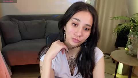Snapshot of lunel_kitten chatting on October 19, 6:47 am Kitty online show from October 19, 6:47 am