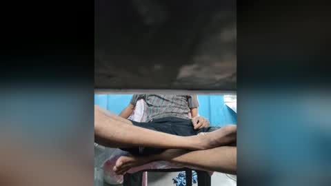 Snapshot of lunerleo chatting on April 8, 7:52 am lunerleo online show from April 8, 7:52 am