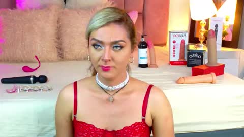 lunitadiva online show from February 15, 5:20 pm