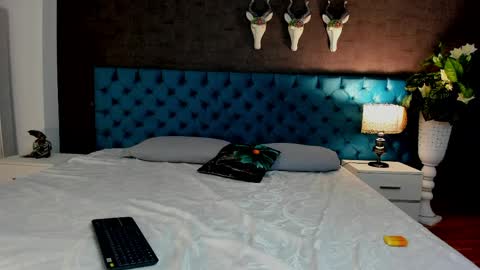 Luna online show from April 5, 2:25 pm