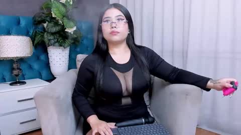 Luna online show from April 16, 2:40 pm