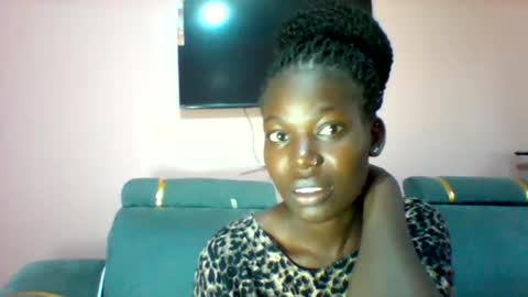 luo_queen online show from April 11, 4:39 am