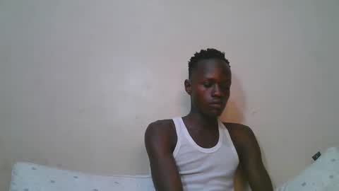 luoislove online show from April 4, 6:27 pm