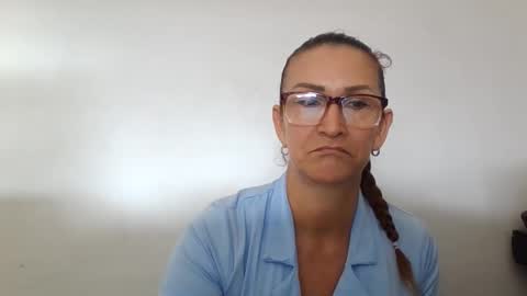 Snapshot of lupitavega_ chatting on January 16, 3:49 pm Lupita online show from January 16, 3:49 pm