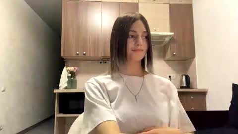 May online show from October 23, 6:28 pm