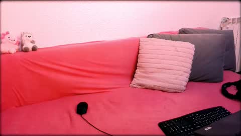 lurosincubus online show from December 3, 7:34 pm