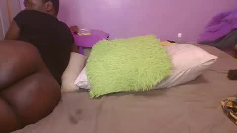 luscious online show from October 15, 12:27 pm