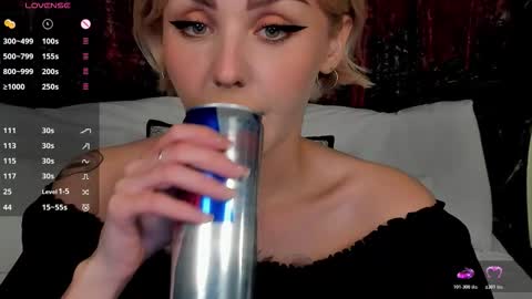 your sweet Liana online show from October 31, 7:59 pm