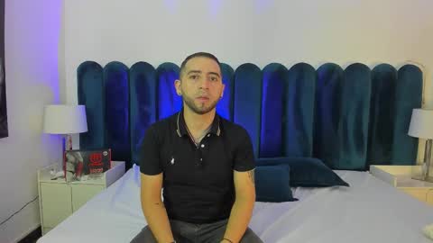 Lushian And Luna online show from March 18, 1:36 pm