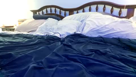 Kikithebaee online show from December 20, 1:36 am