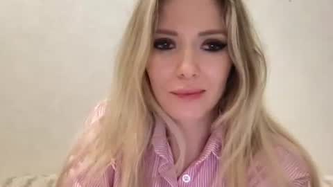 lusiluv online show from April 26, 9:56 pm